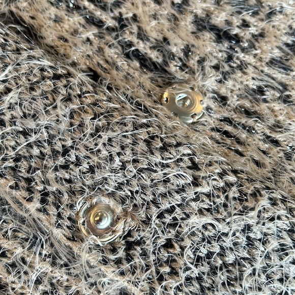 NWT Black Rivet fuzzy sweater - Size M. - Picture 7 of 7